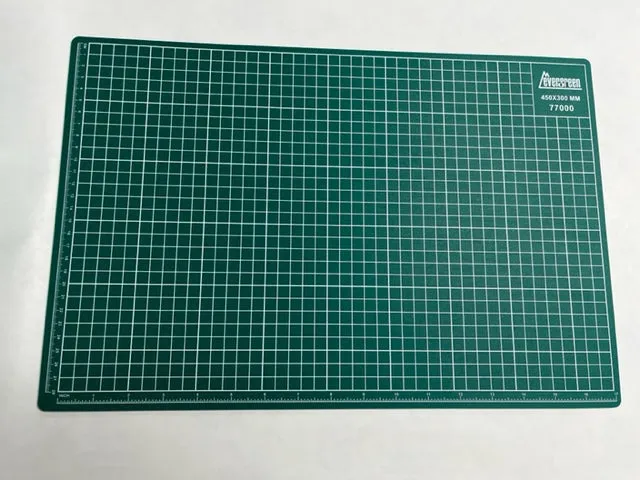 evergreen-tools-77000-tapis-de-d-coupe-450x300-mm image 1