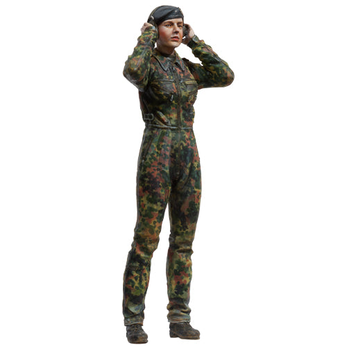 sol-resin-mm241-bundeswehr-femme-tankiste-figurine-r-sine-1-16 image 1