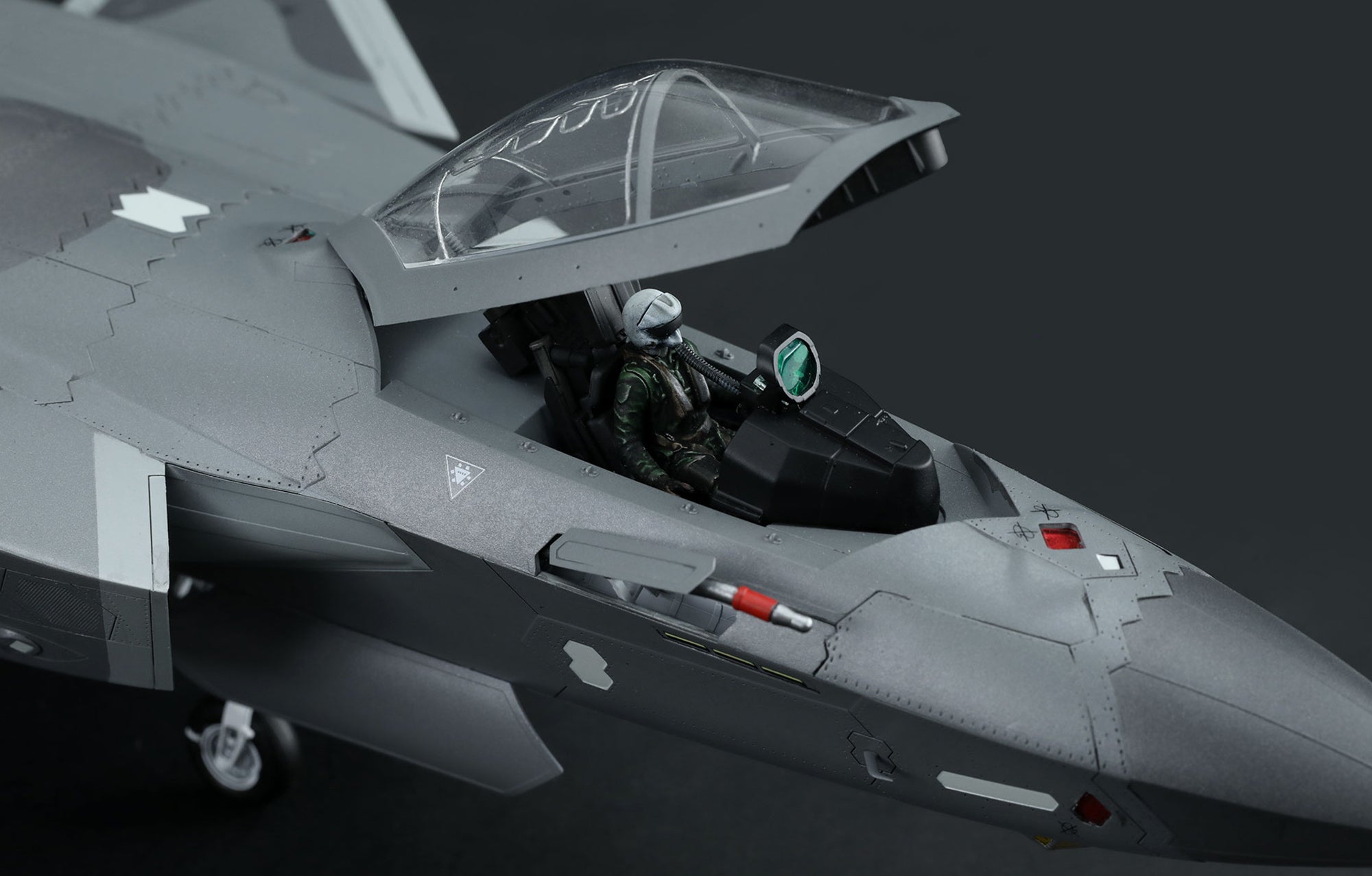 meng-ls002s-j-20-beast-mode-maquette-avion-1-48-furtif image 6