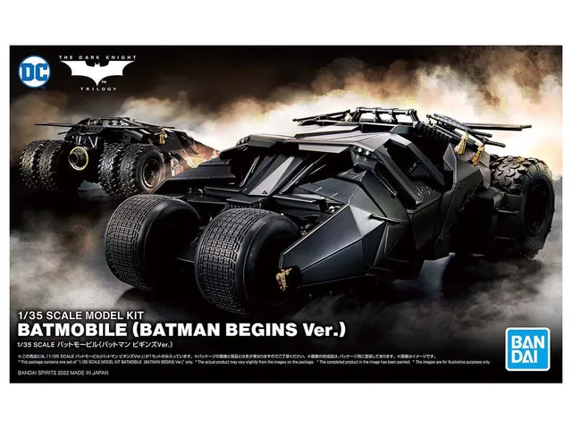 bandai-batmobile-batman-begins-maquette-1-35 image 1