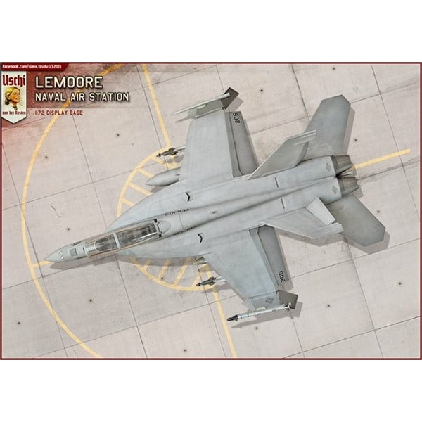 uschi-lemoore-nas-plaque-piste-a-rodrome-1-72-b-ton image 1