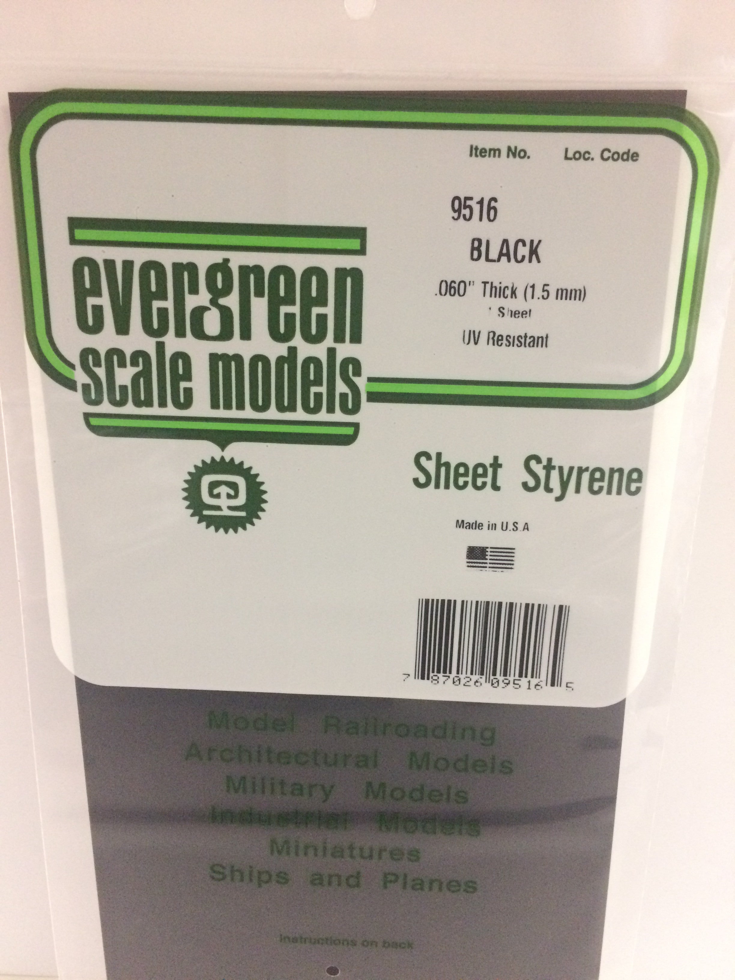evergreen-sheets-9516-plaque-polystyr-ne-noire-1-5-mm-15x30 image 1