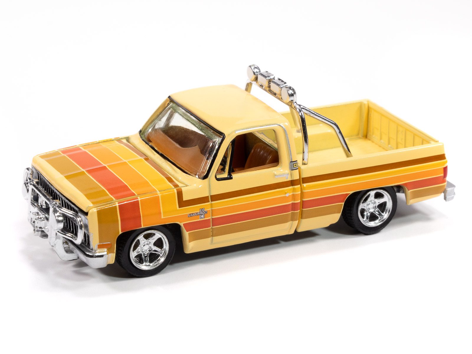 auto-world-1981-chevy-silverado-1-64-miniature-custom-cream image 2