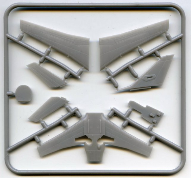 mikromir-dassault-falcon-10-100-maquette-avion-civil image 2