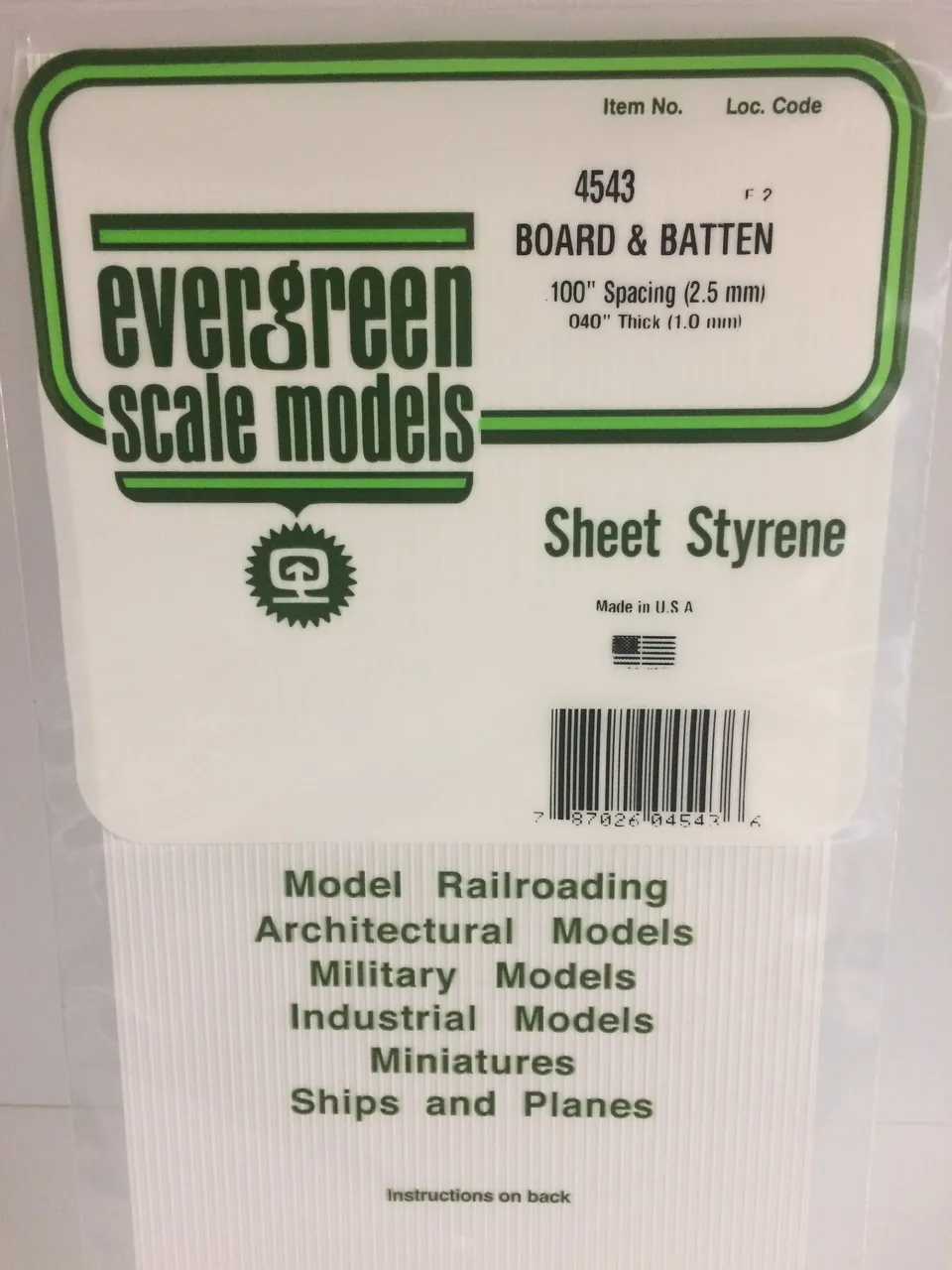 evergreen-siding-4543-plaque-bardage-blanc-board-batten-1-feuille image 1