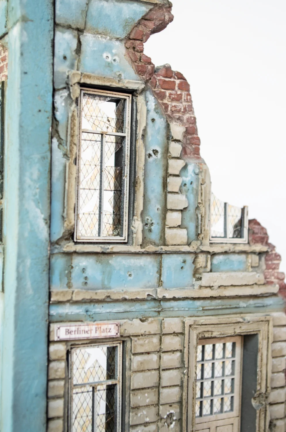 rt-diorama-35256-corner-ruin-d-cor-diorama-1-35-c-ramique image 2