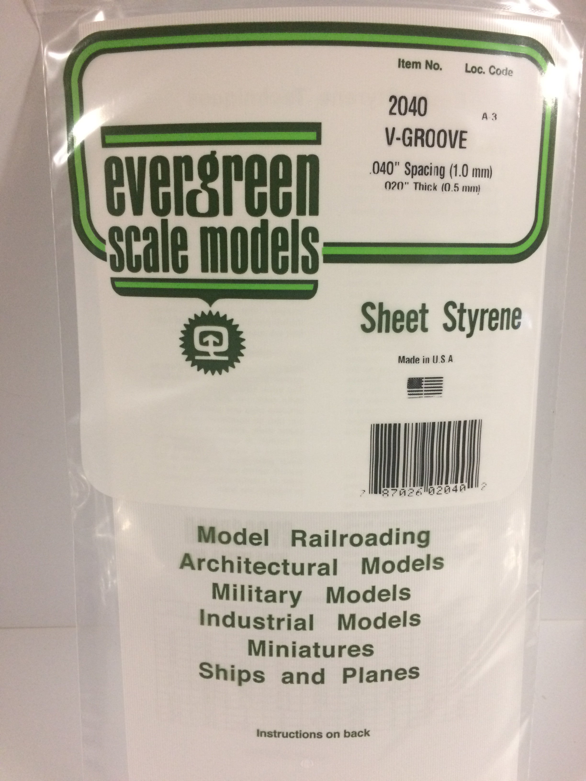 evergreen-siding-2040-plaque-rainur-e-v-blanc-15x30cm-1-feuille image 1