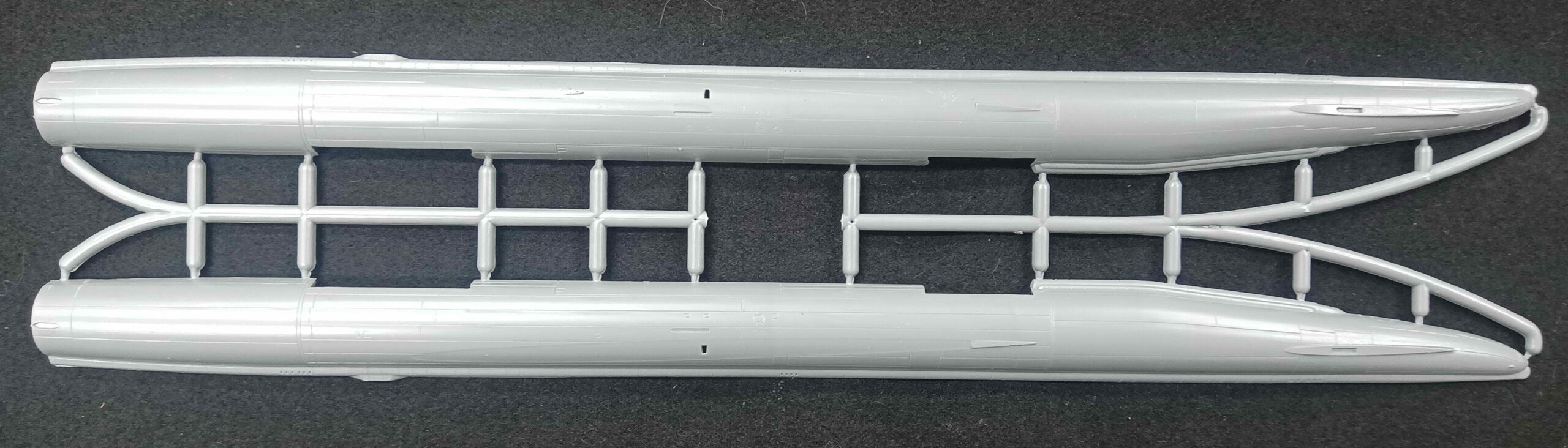 mikromir-144-038-myasishchev-m-50-maquette-1-144 image 5