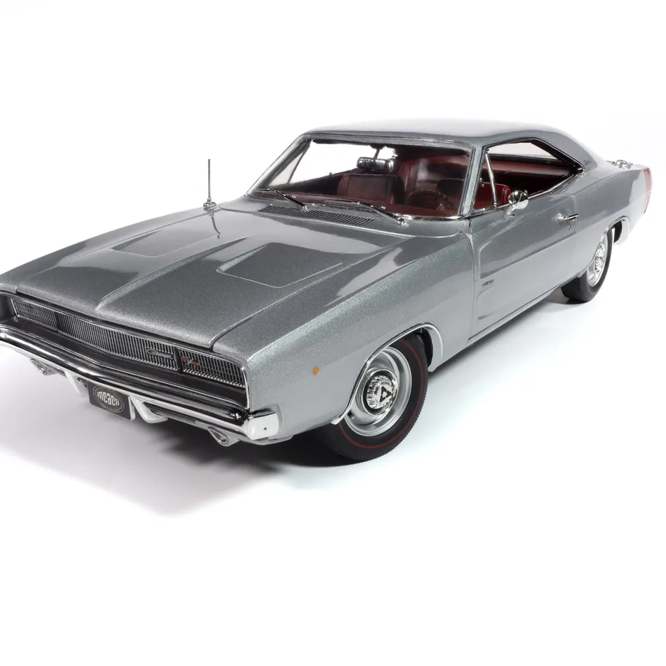 american-muscle-1968-dodge-charger-r-t-miniature-1-18-argent image 1
