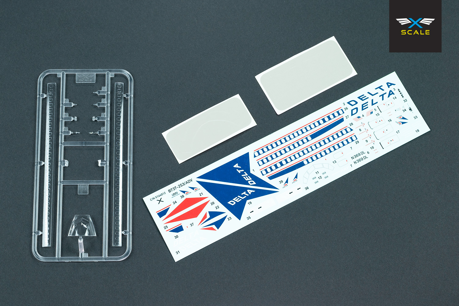 x-scale-b737-2s3-delta-airlines-d-cal-avion image 6