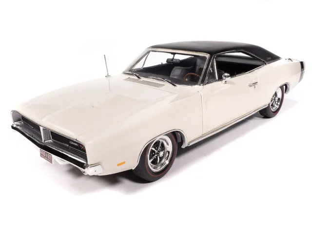 american-muscle-dodge-charger-1969-miniature-1-18-blanche image 1
