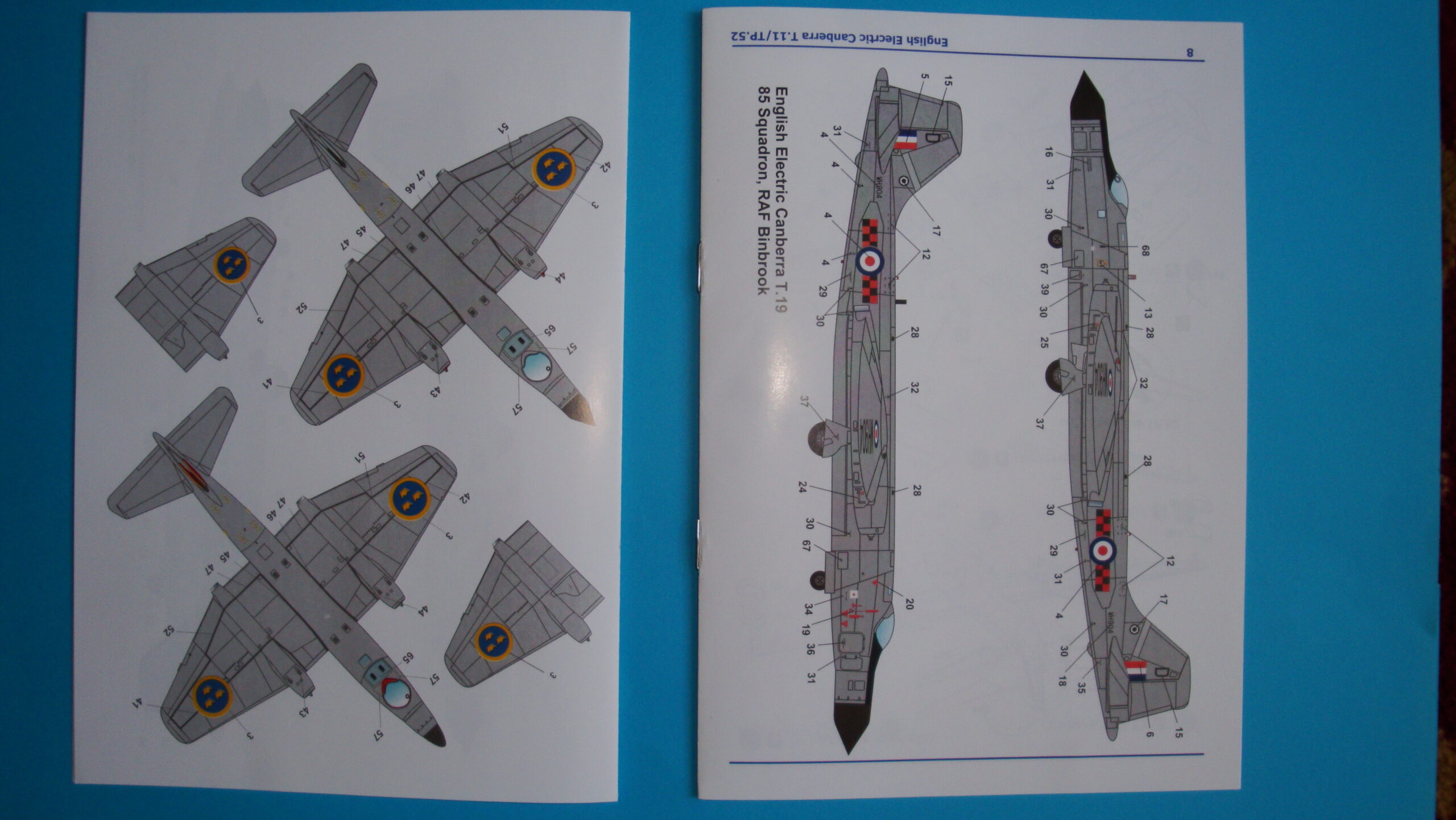 mikromir-amp-72004-canberra-t11-maquette-avion-1-72 image 4