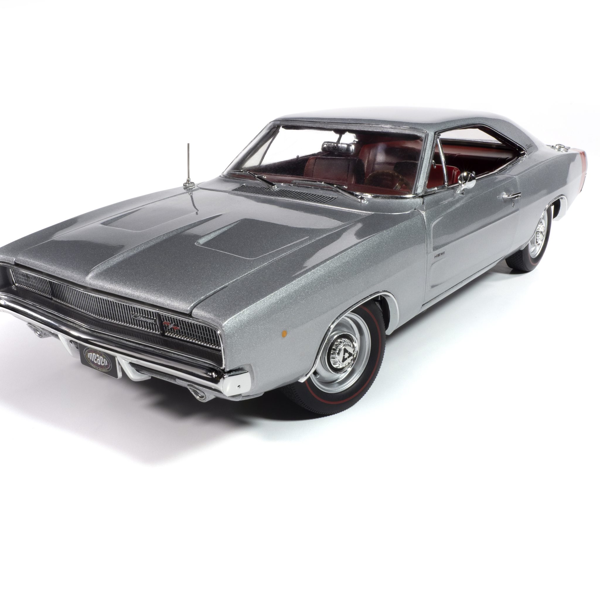 american-muscle-1968-dodge-charger-r-t-miniature-1-18-argent image 1