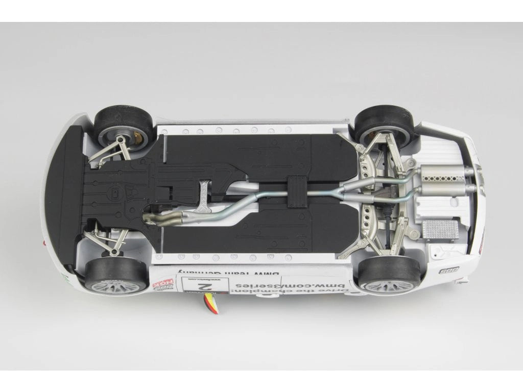 nunu-24037-bmw-320-e90i-wtcc-2008-maquette-voiture-1-24 image 5
