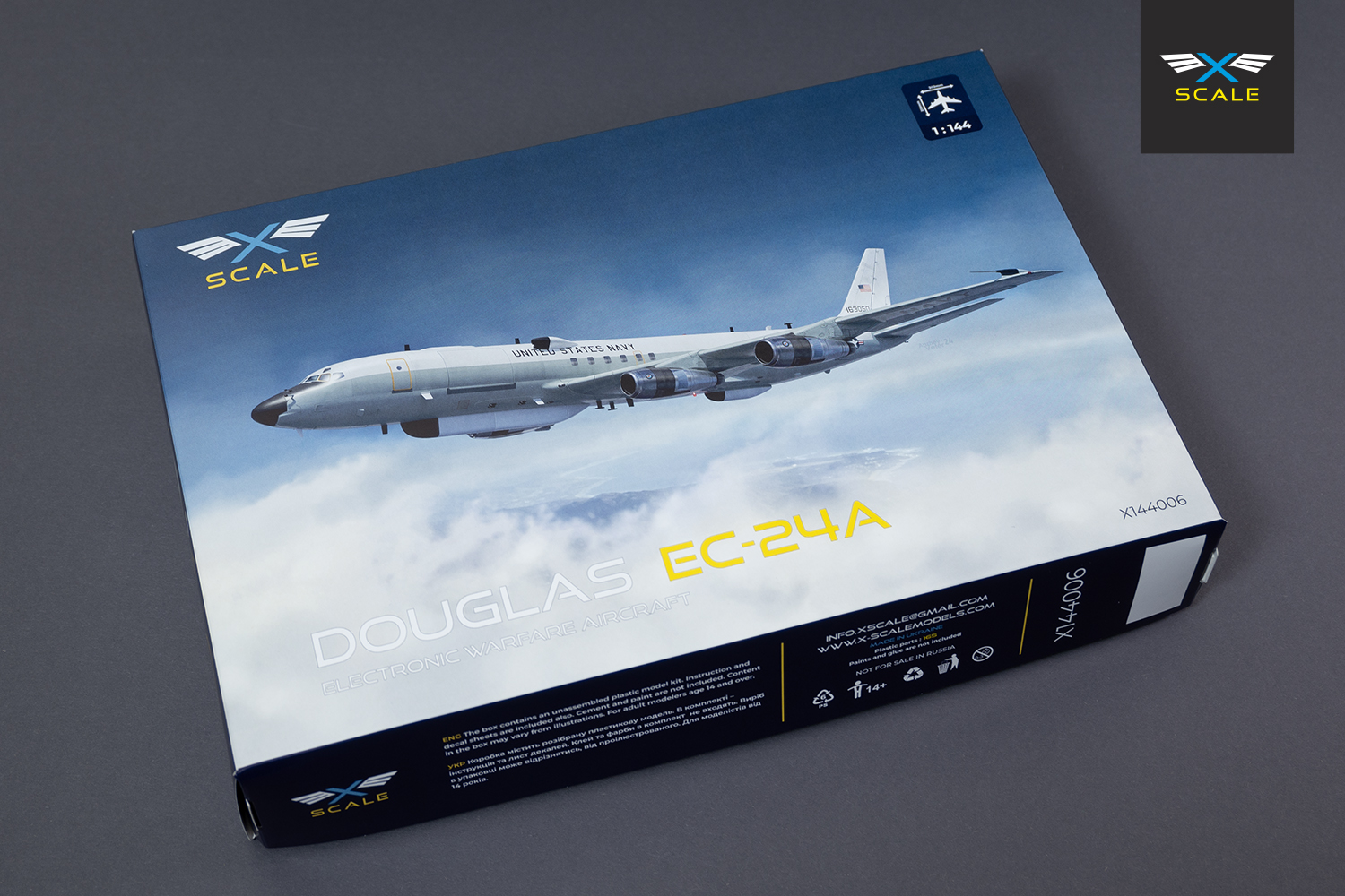 x-scale-144006-douglas-ec-24a-maquette-avion-1-144 image 2