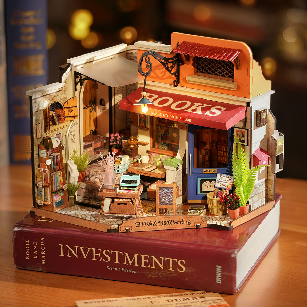 robotime-dg164-corner-bookstore-maison-miniature-kit-bois-librairie image 2