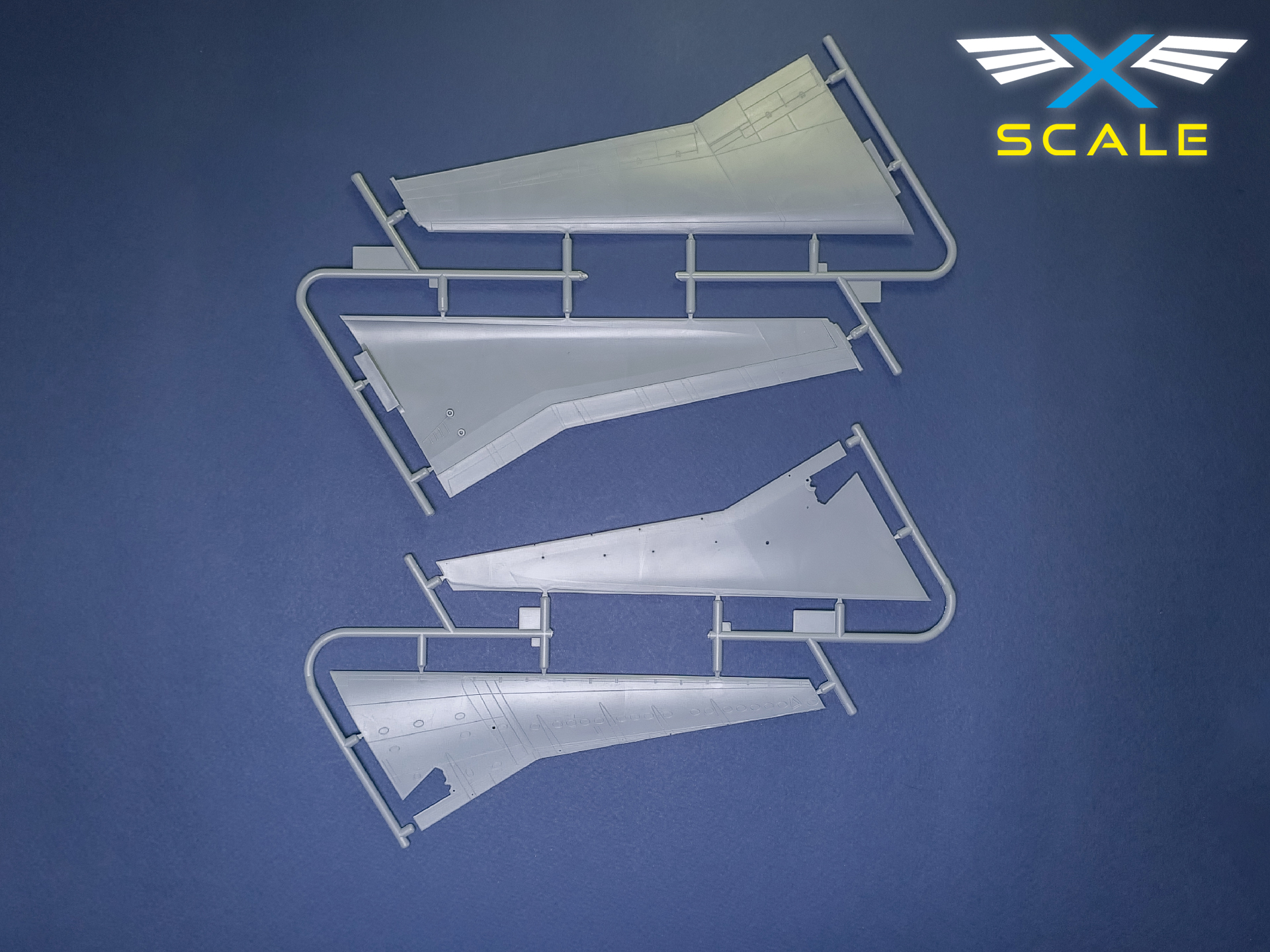 x-scale-a300b4-605r-lufthansa-maquette-avion-1-144-civil image 8