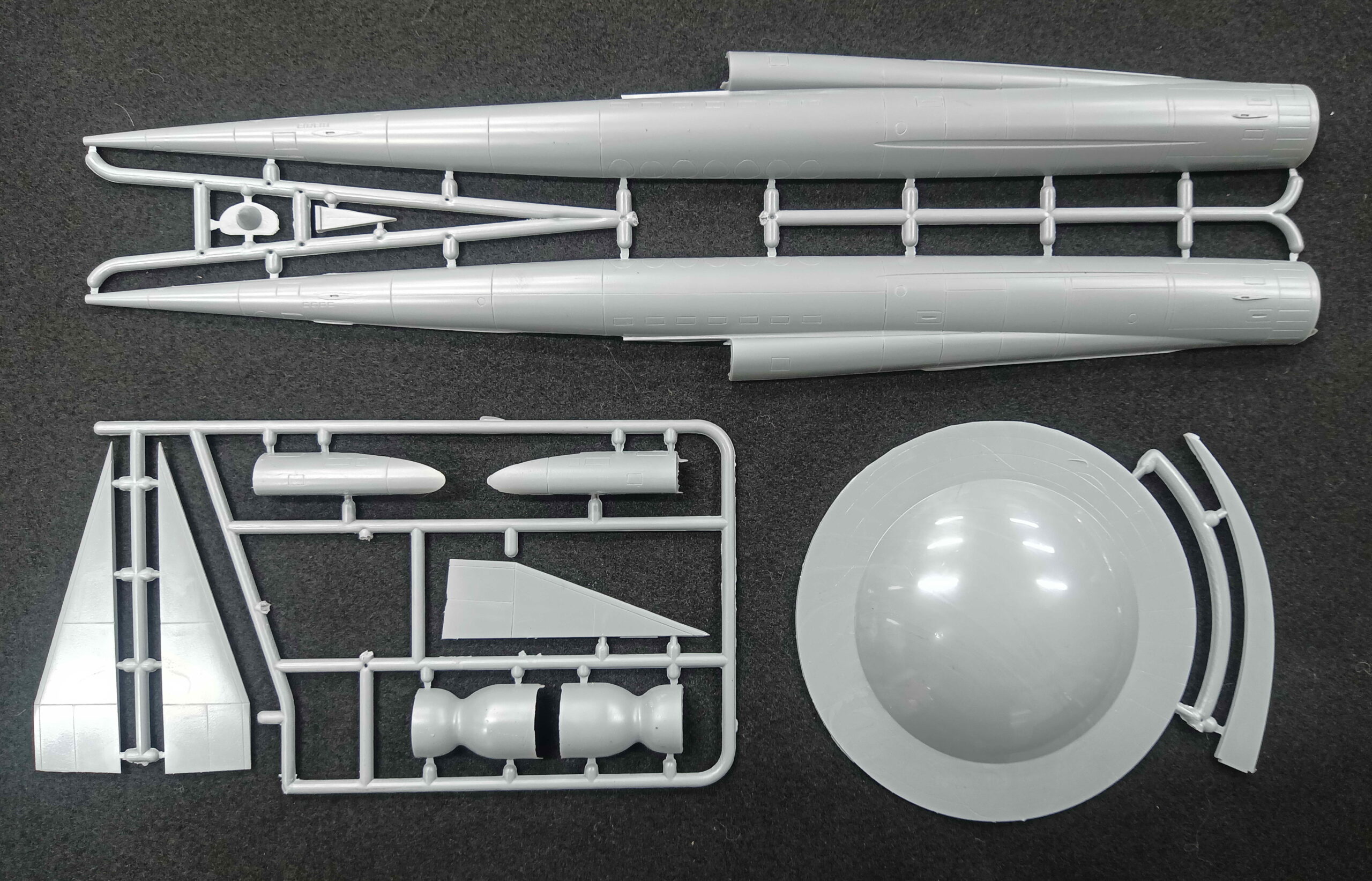 mikromir-mm72-032-pluto-maquette-bombardier-1-72 image 2