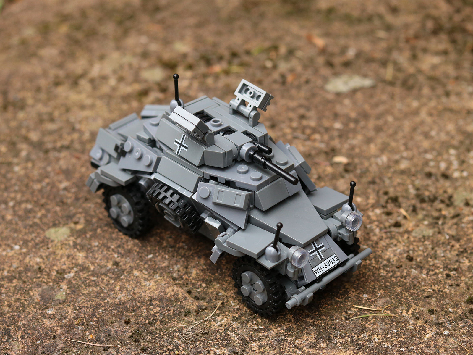 build-army-ba0222-jeu-briques-sd-kfz-222-318-pcs image 2