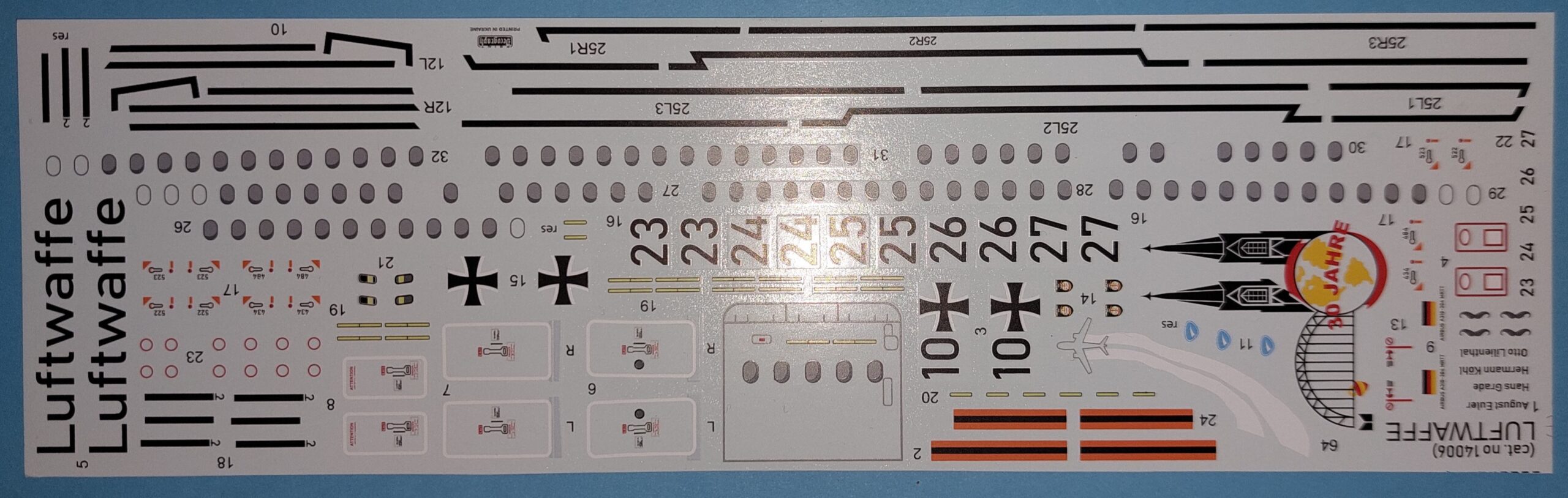 amp-14007-airbus-a310-mrtt-luftwaffe-maquette-avion-1-144 image 4