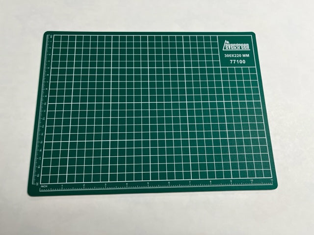 evergreen-tools-77100-tapis-de-d-coupe-30x20-cm image 1