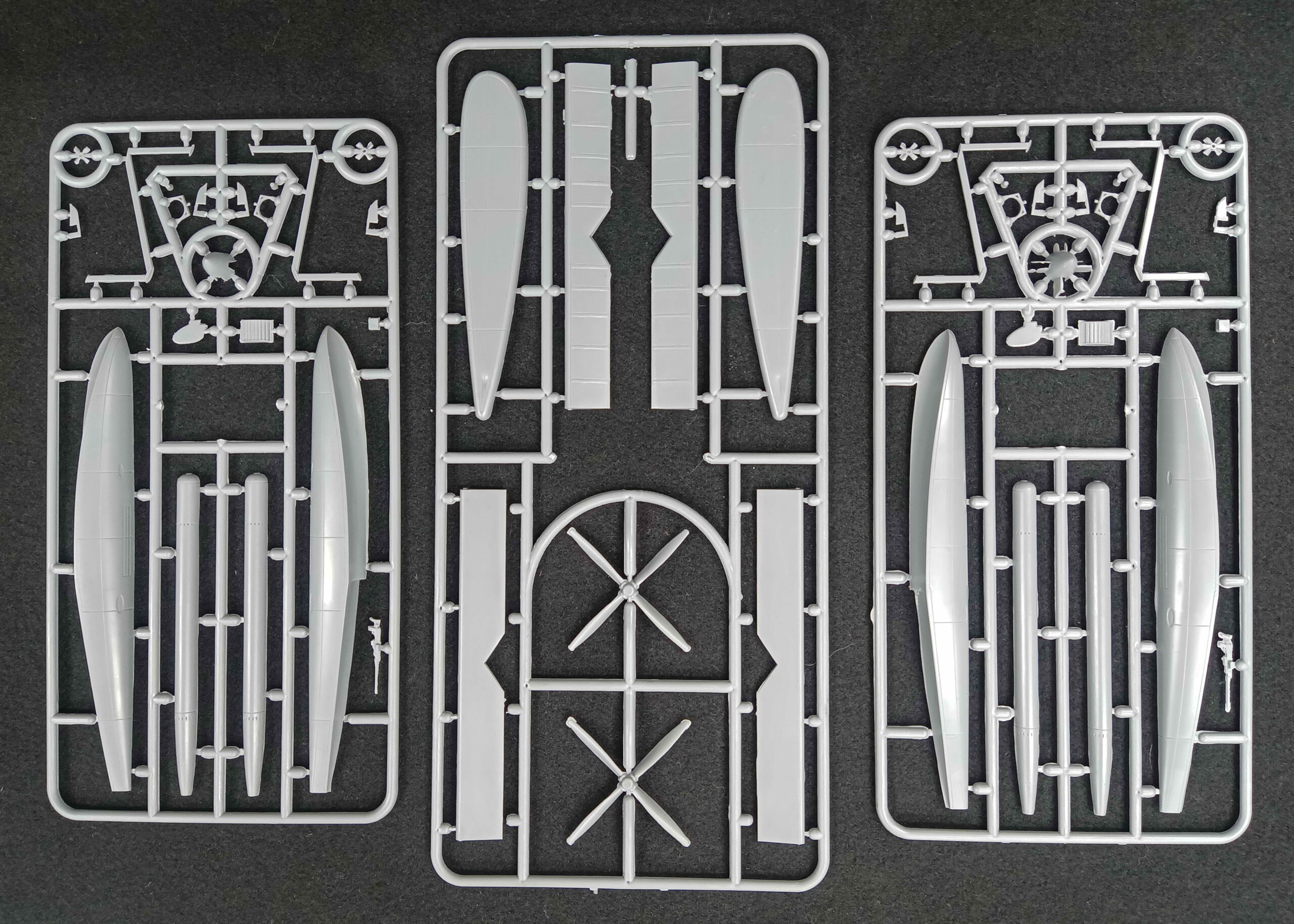amp-mikromir-caproni-b72-maquette-avion-1-72 image 3