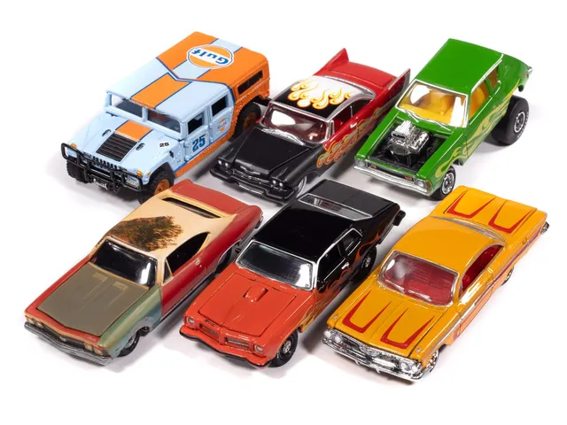 johnny-lightning-street-freaks-2025-coffret-miniatures-1-64-set-a image 1