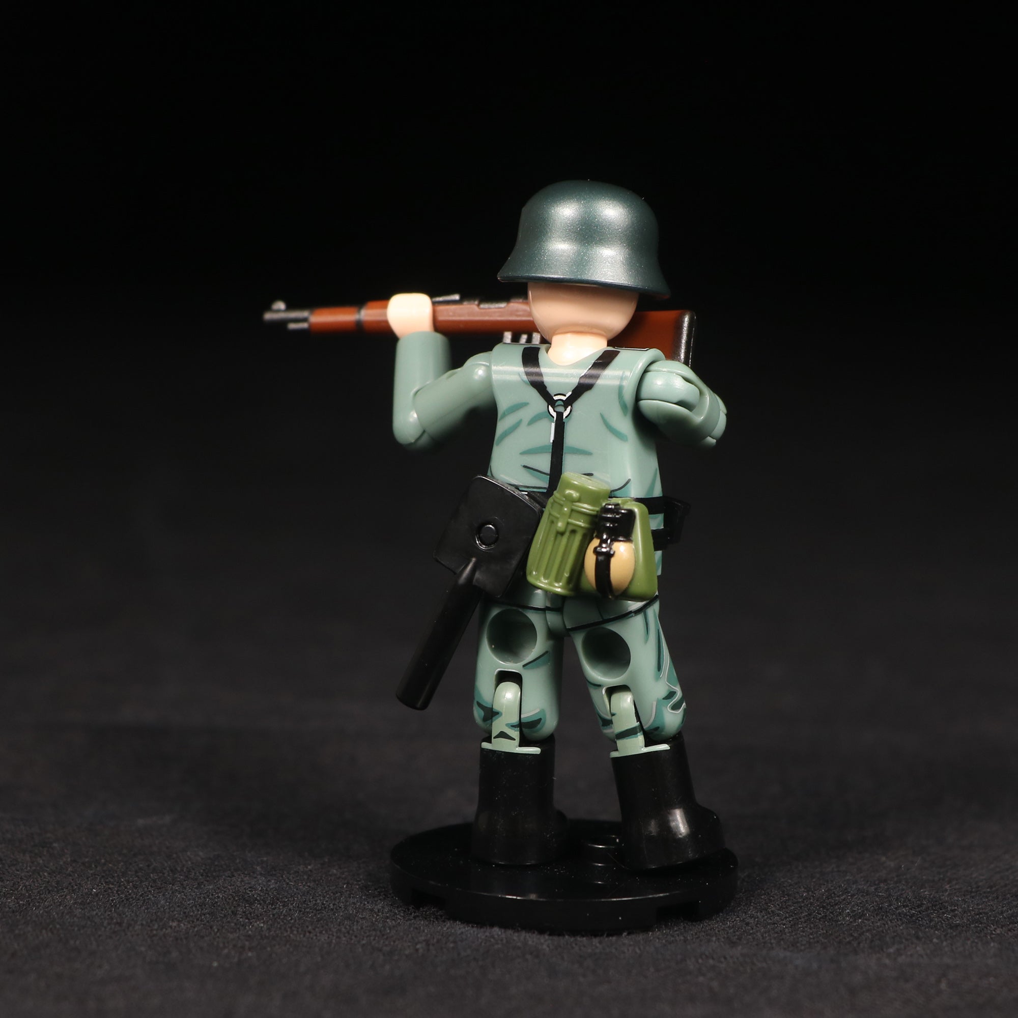build-army-baf001-figurine-fantassin-allemand-ww2-1-33 image 2