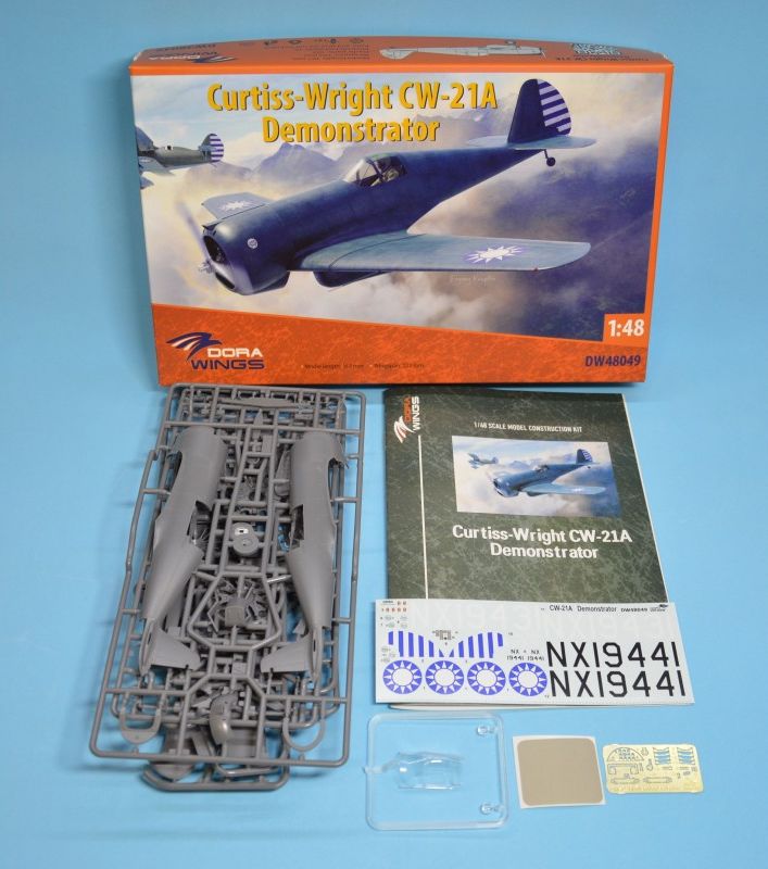 dora-wings-curtiss-cw-21a-maquette-avion-1-48-demon-intercepteur image 3