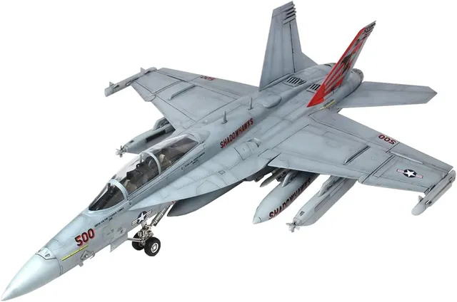 italeri-ea-18g-growler-vaq-141-maquette-avion-1-48 image 1