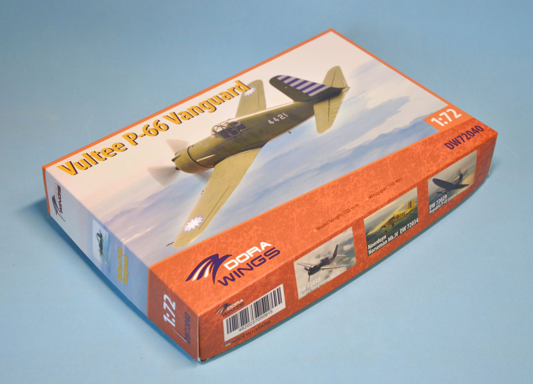 dora-wings-1-72-vultee-p-66-vanguard-maquette-avion-wwii image 3
