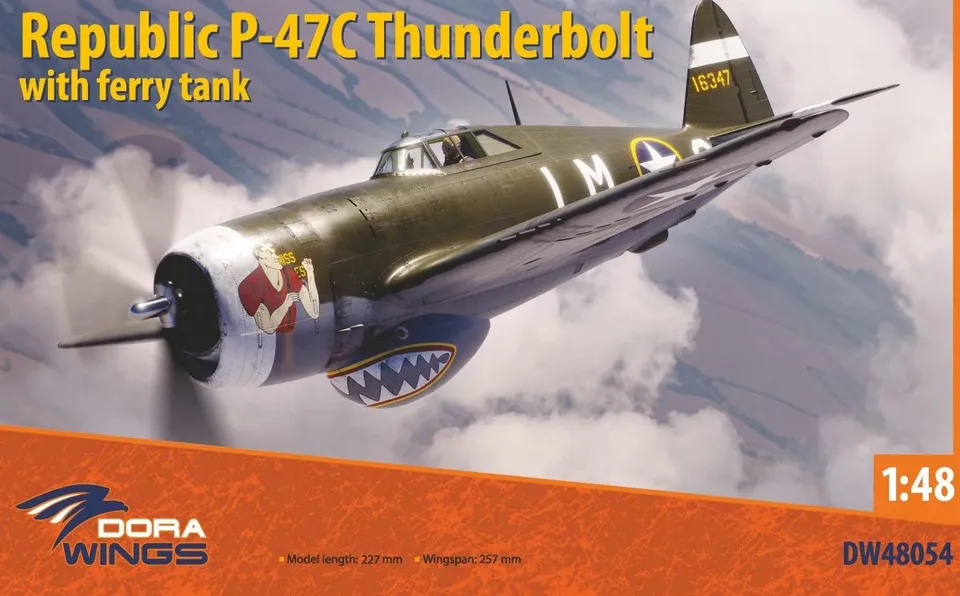 dora-wings-dw48054-p-47c-thunderbolt-maquette-avion-1-48-ferry-tank image 1