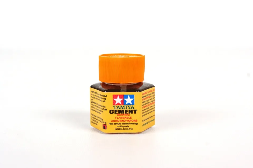 tamiya-87012-plastic-cement-colle-maquette-plastique-20ml image 1