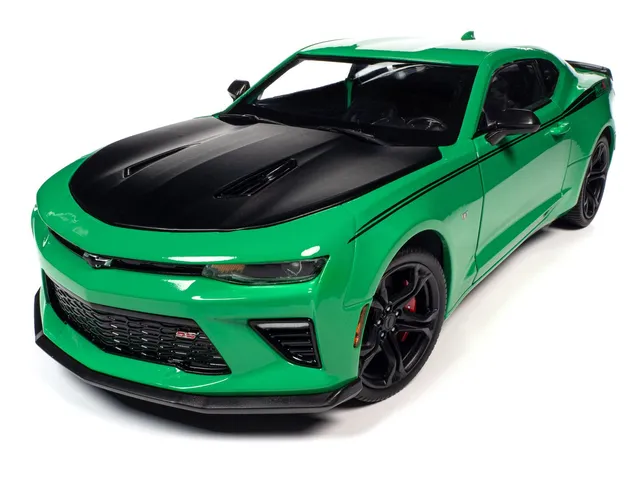 american-muscle-camaro-ss-1le-nickey-miniature-1-18-verte-krypton image 1