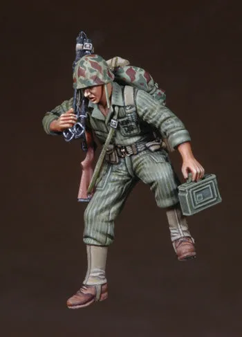 def-model-do35039-usmc-mg-gunner-figurine-r-sine-1-35 image 1