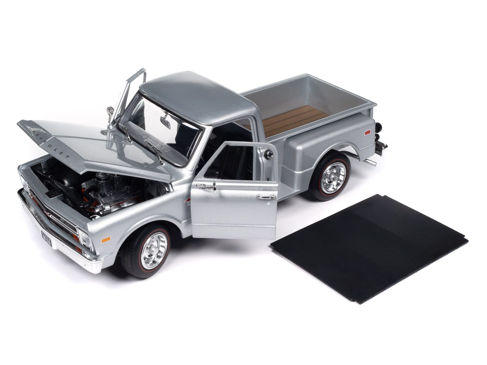auto-world-1968-chevy-c10-stepside-miniature-m-tal-1-18 image 2