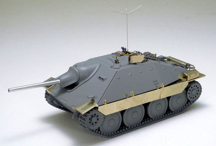tamiya-25156-hetzer-mid-maquette-char-1-35-allemand-ww2-aber-m-tal image 2