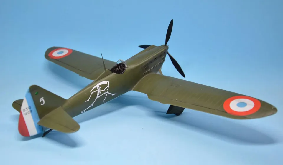 dora-wings-dewoitine-d-510-mod-le-mont-1-32-chasseur-fran-ais image 1
