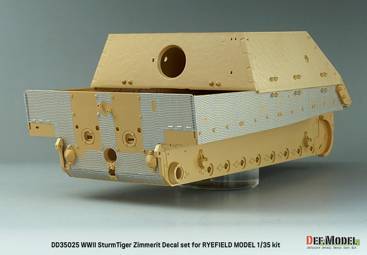 def-model-dd35025-sturmtiger-d-cal-zimmerit-1-35-rfm image 4
