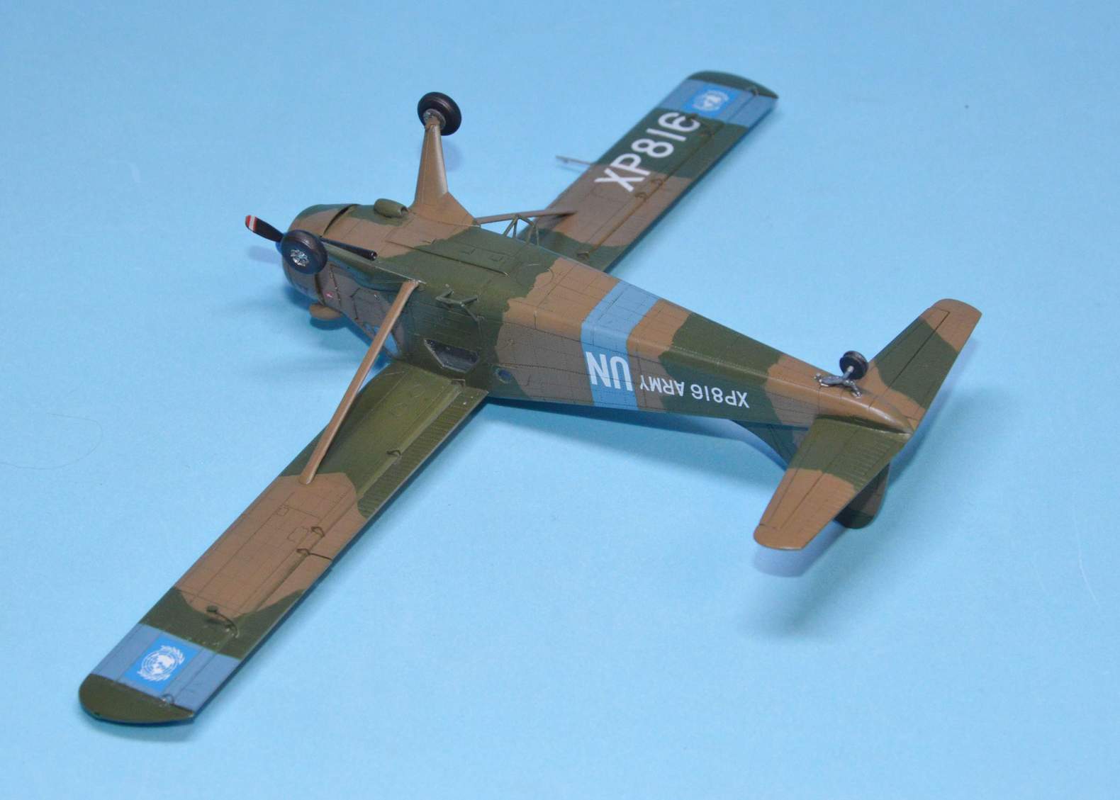 dora-wings-beaver-al-1-mod-le-mont-1-72-avion-militaire-britannique image 2