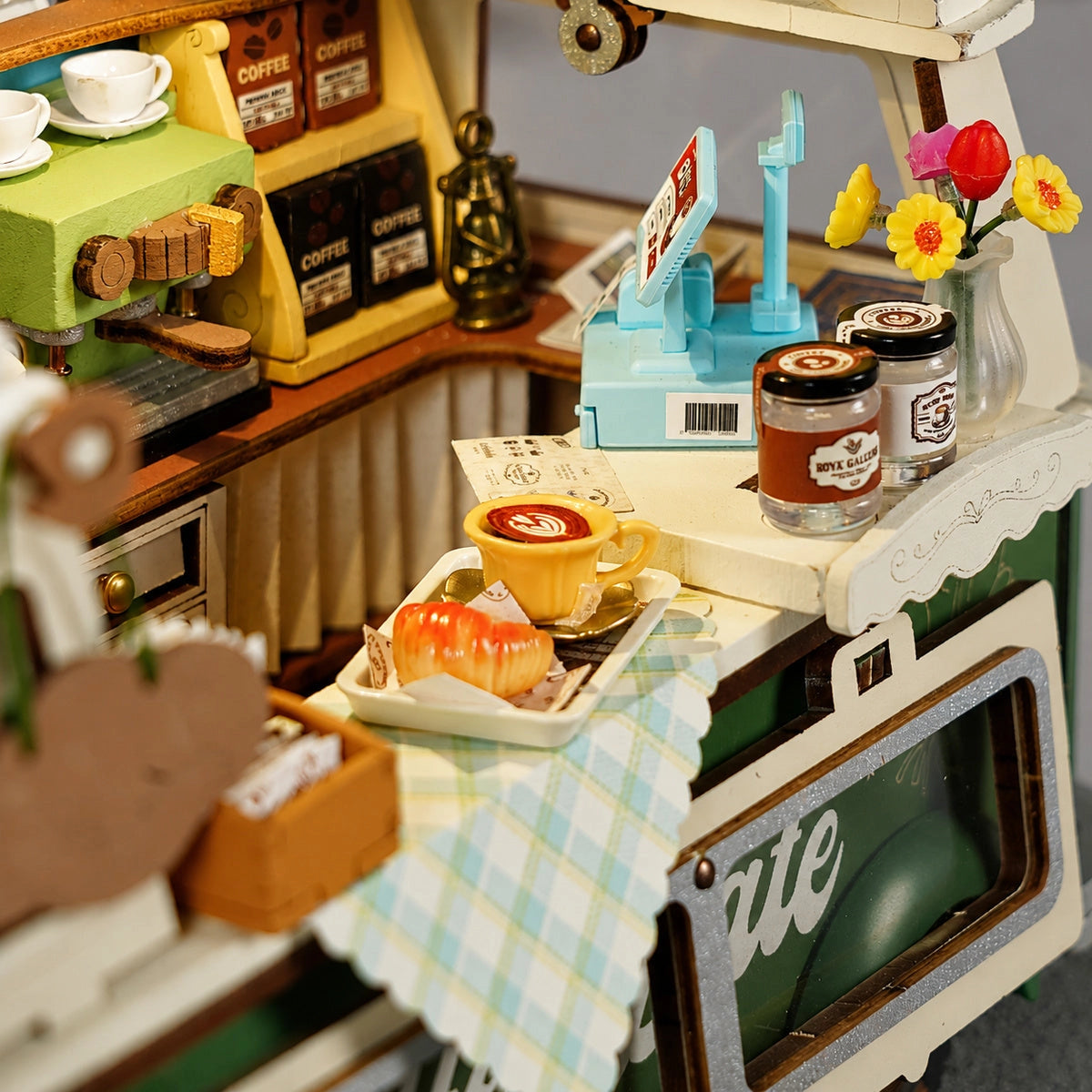 robotime-tgs07-leo-s-coffee-truck-puzzle-3d-bois image 2