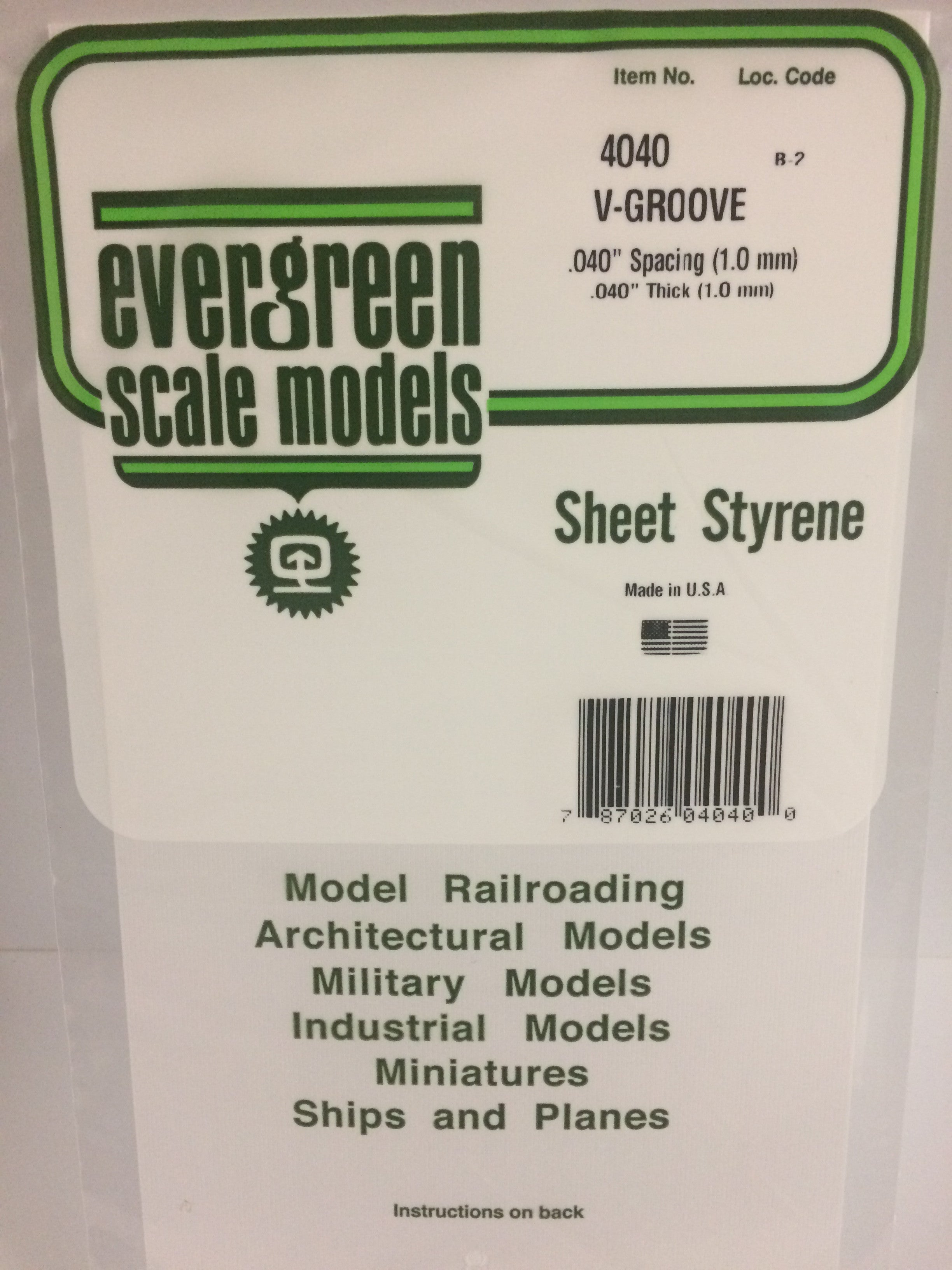 evergreen-siding-4040-plaque-rainur-e-v-groove-1-mm-15x30-cm image 1