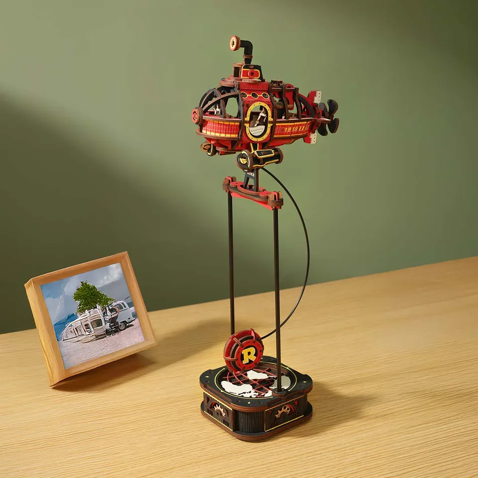 rokr-mcd04-deep-sea-adventurer-pendule-3d-bois-sous-marin image 1