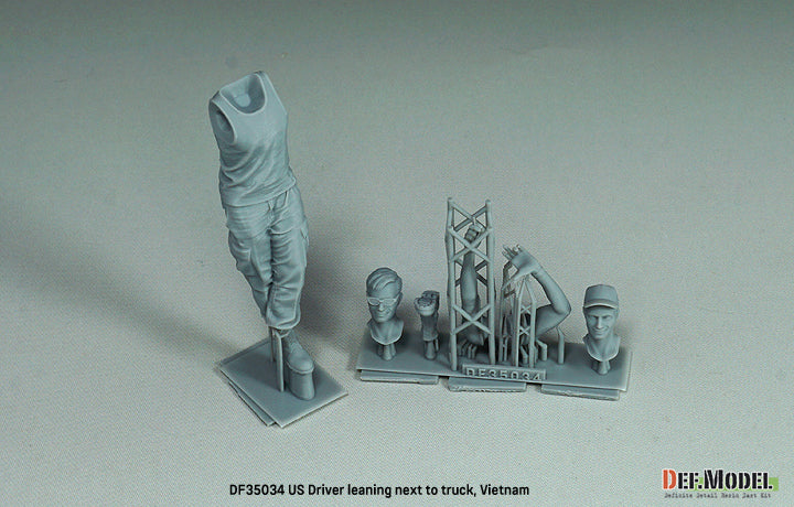 def-model-df35034-figurine-1-35-conducteur-us-vietnam image 2