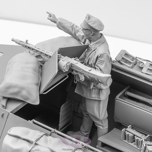 sol-resin-factory-mm636-officier-allemand-figurines-1-16-sd-kfz-251 image 2