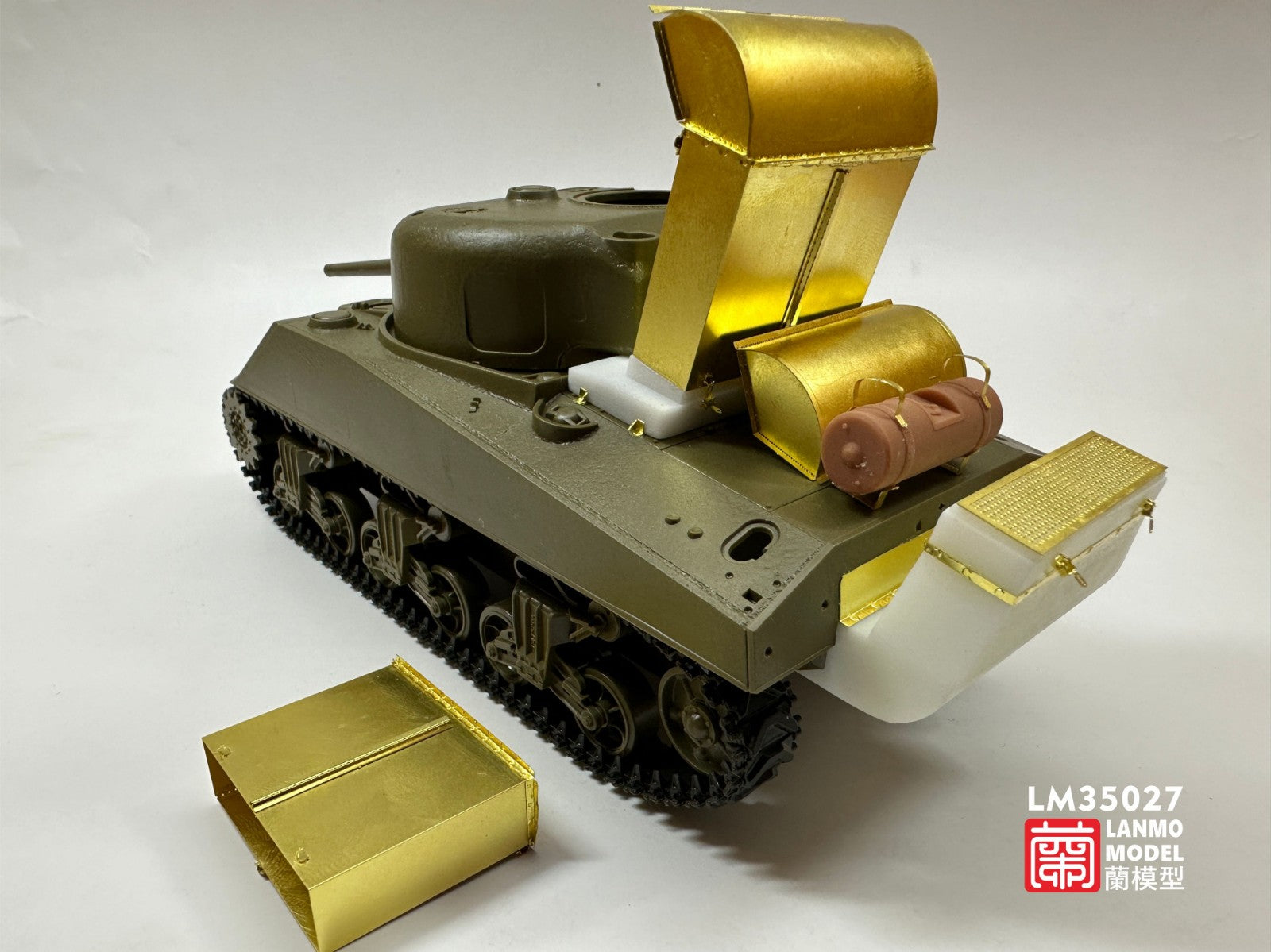 lanmo-model-lm35027-sherman-m4-m4a1-kit-gu-profond-1-35 image 3