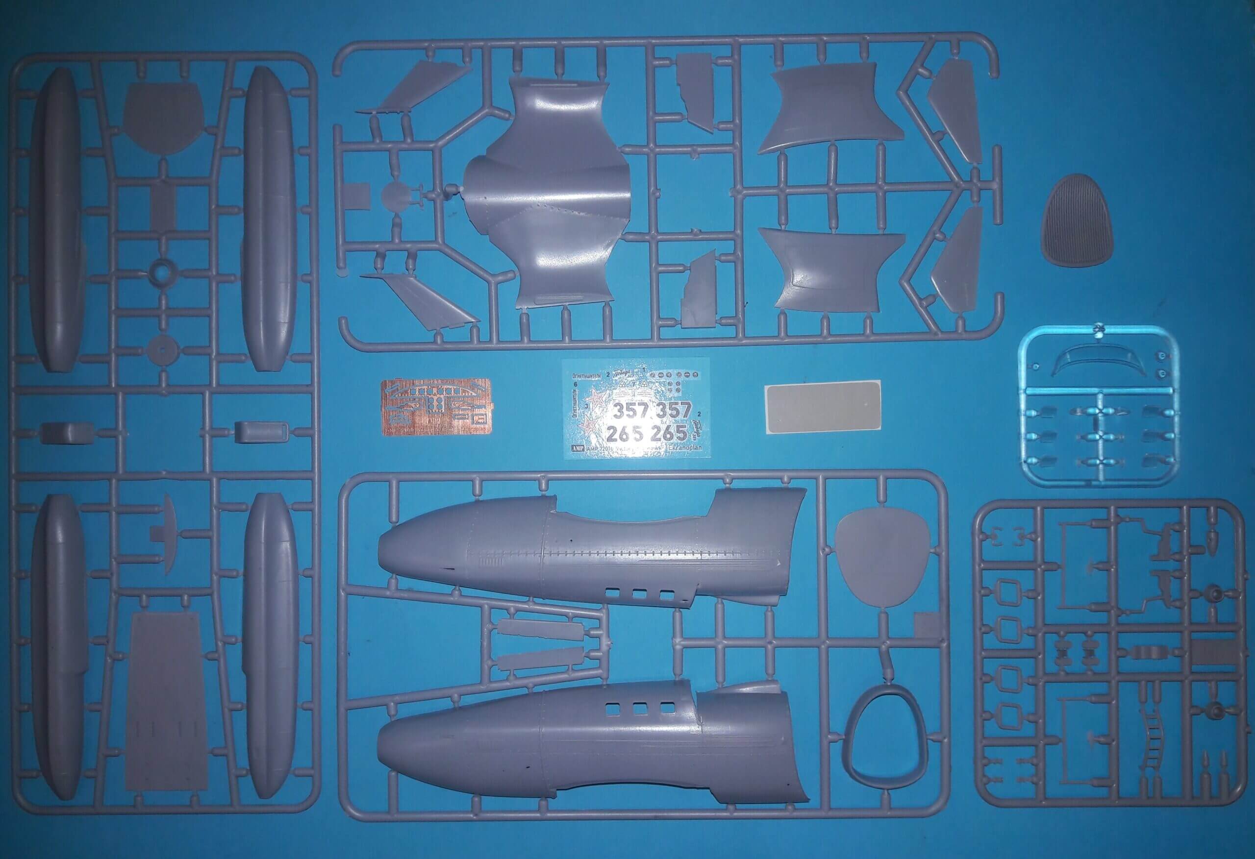 amp-victory-357-72010-maquette-avion-1-72 image 2
