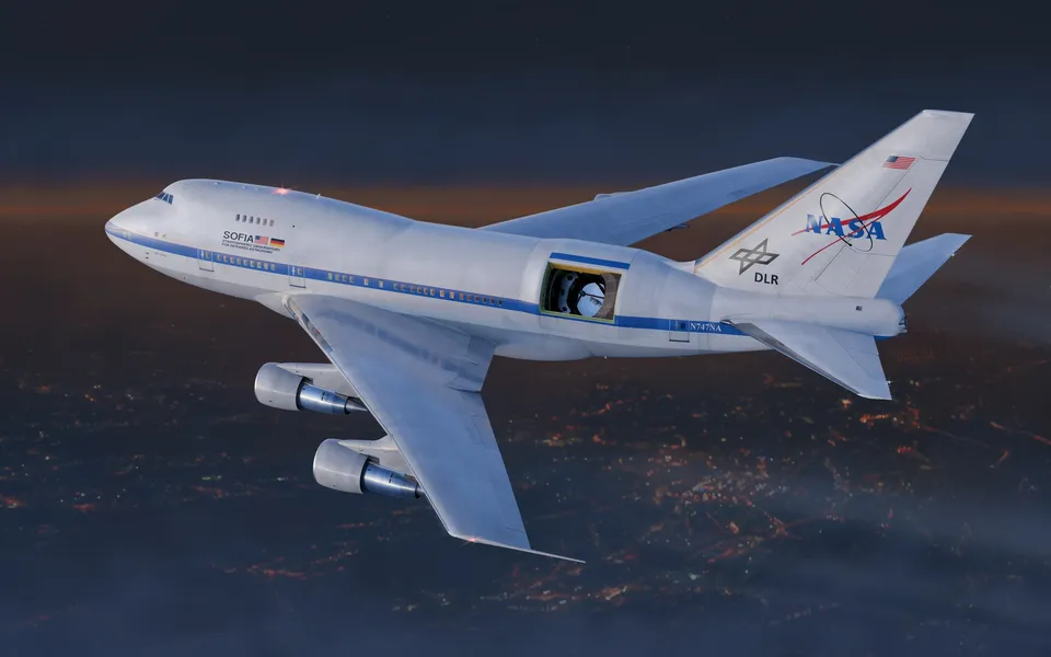 amp-boeing-747-sp-sofia-144014-maquette-avion-1-144 image 1